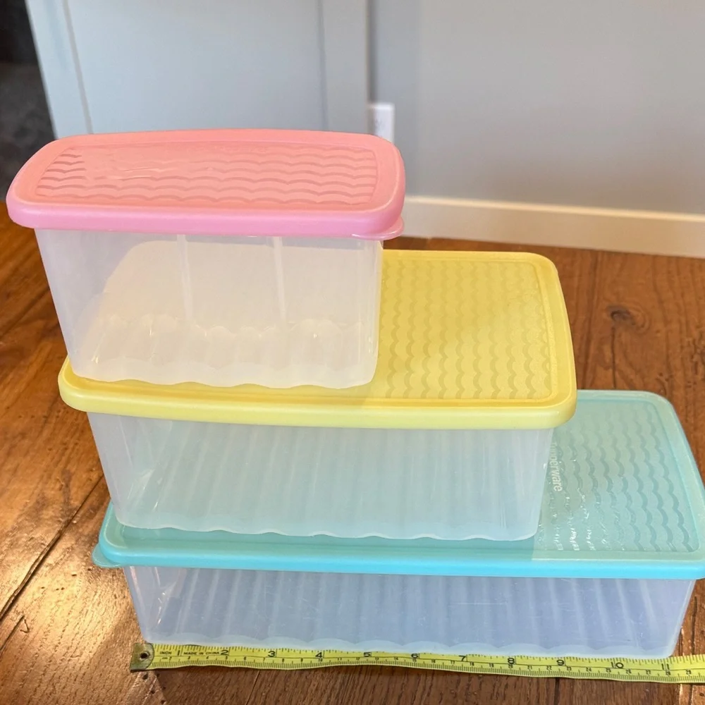 Tupperware FridgeSmart Set in Pink, Yellow & Blue Lids - Picture 3 of 5